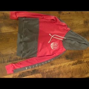 Hollis yet sweatshirt